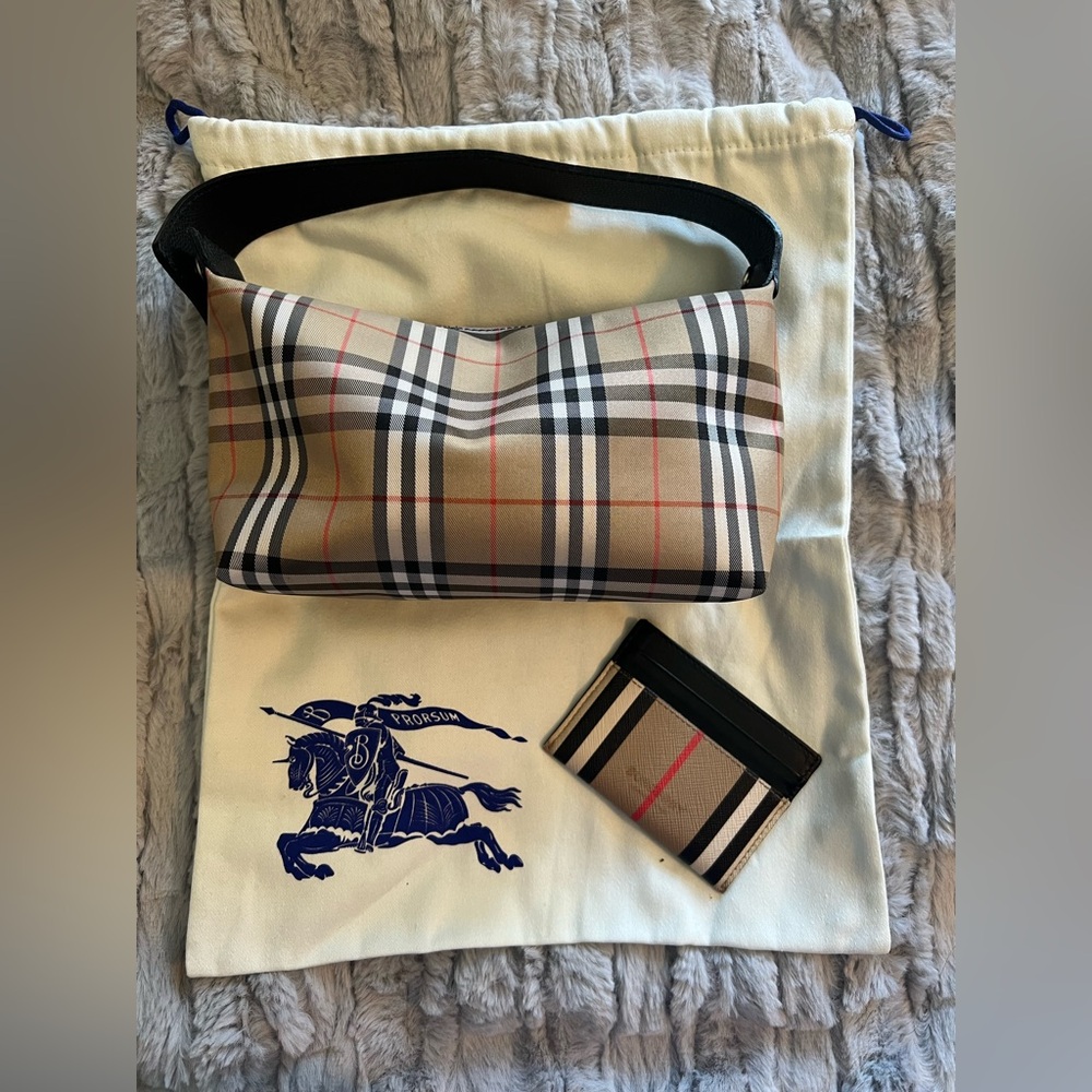 Burberry Bag & cardholder set LIKE NEW!